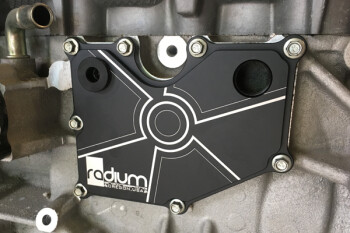 EcoBoost PCV Platte mit Schwallblech - Ford Focus ST/RS, Mustang EcoBoost / Mazda MPS 3, MPS 6 - inkl. Anschlüsse | 20-0327-01