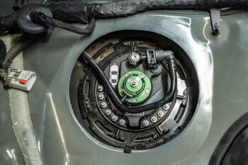 FHST Upgrade Schlingertopf / Kraftstoffpumpen Halter für OEM Innentank - d Mustang (2011+) - ohne Pumpen (Ti Automotive E5LM) | 20-0801-00