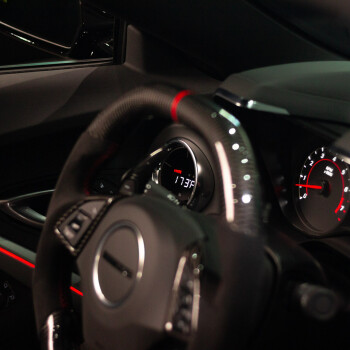P3 V3 OBD2 - Chevrolet Camaro Gen6 Display (2016+) LHD/RHD, vorinstalliert in OEM Lüftungsdüse mit Trim ring
