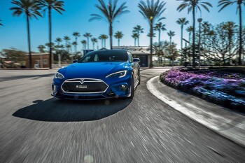 Restposten - Unplugged Performance PU Flagship Frontschürze für Tesla Model S