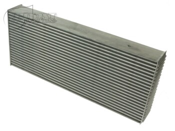 Ladeluftkühlernetz Competition 700x300x100mm - 900PS | BOOST products
