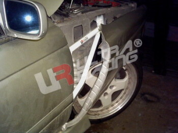 3-Punkt Strebe Radhausversteifung Nissan Cefiro 88-94 A31...