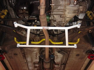 4-Punkt H-Strebe vorne Toyota Starlet EP80/82/90/91 |...